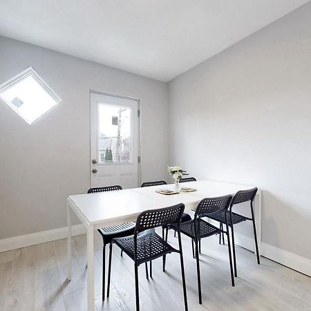 Three Bedroom In Хамилтън Екстериор снимка