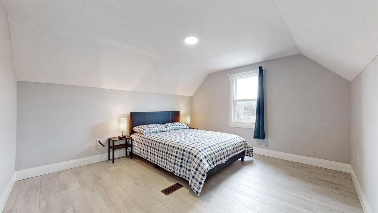 Three Bedroom In Хамилтън Екстериор снимка